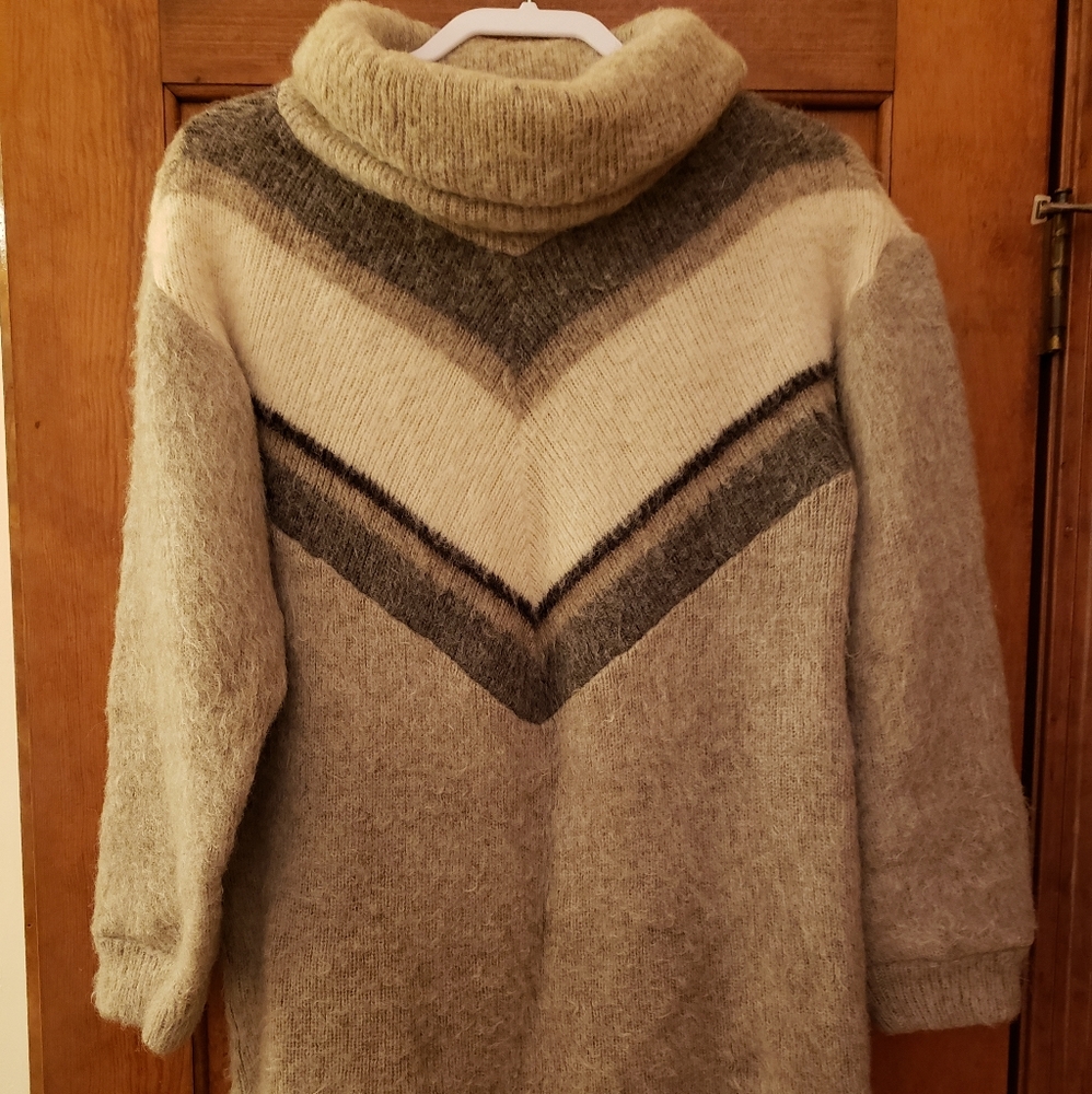 Icelandic wool polar knit sweater - Picture 2 of 3